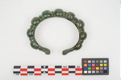 Foto von Bronzeknotenarmreif (NHMW-PRAE-025411)